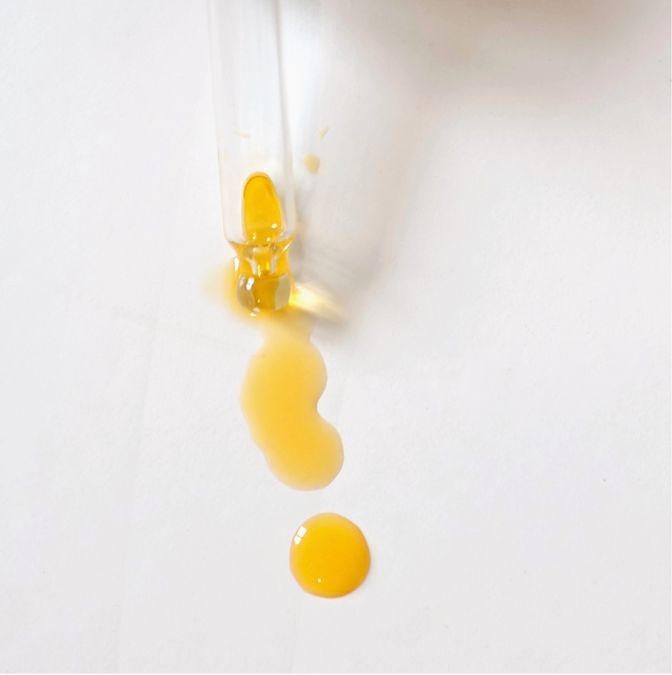 100% Organic Cold-Pressed Rosehip Seed Oil