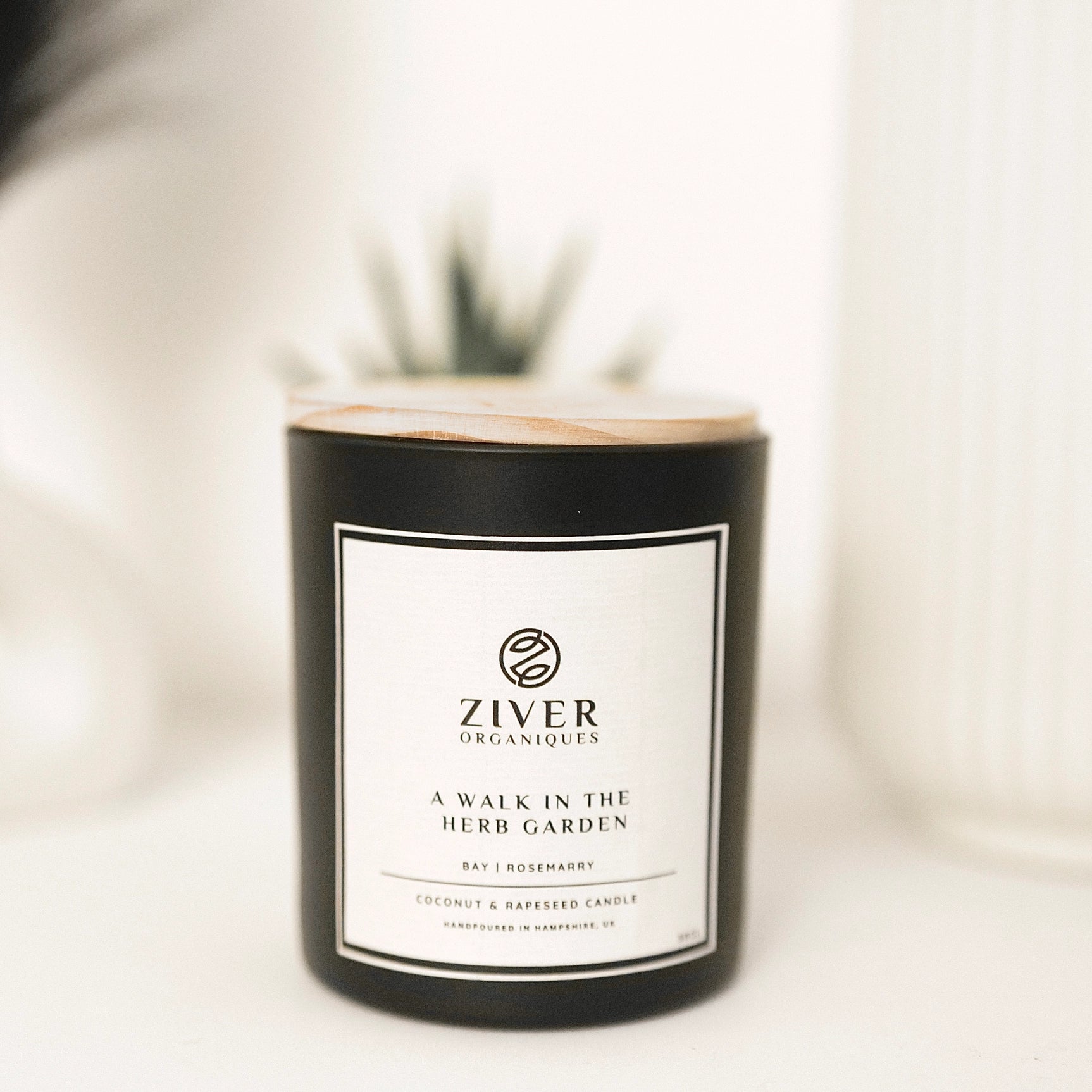 A Walk in the Herb Garden | Bay and Rosemary Scented Candle